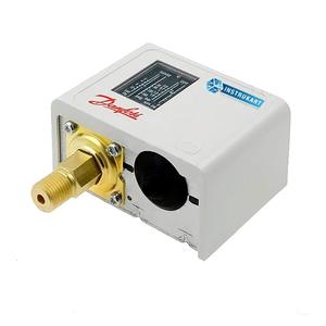 Pressostat Dantfis G1/4 SPDT 10 bars max. pour eau, IP30/IP55, corps en plastique - Product Image 3