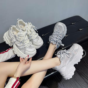 Chaussures de sport pour femmes à semelle épaisse, nouvelle collection, antidérapantes, style Dad Shoes, vente directe d'usine, style européen - Product Image 3