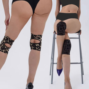 Leopardenmuster Kompressions-Tanzknieschoner Schutz für Männer Frauen Jungen Mädchen mit Hochleistungs-Schutzpolster - Product Image 1