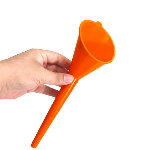 Embudo de Plástico de Cuello Largo Manos Libres Naranja 26.5x8 para Reabastecimiento de Combustible en Autos y Motocicletas - Product Image 4