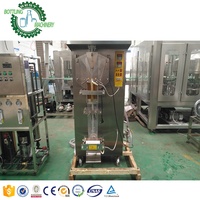 Machine d'emballage automatique de sachets de 0 à 500 ml avec fermeture arrière et cellule photoélectrique pour eau pure