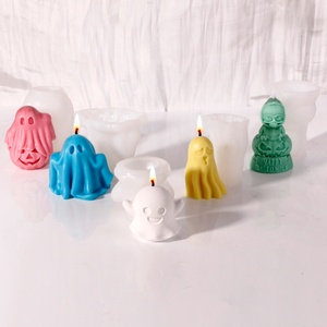 Moule en silicone fait main pour bougies, savons, chocolats, décorations de fête Halloween et Noël, motifs citrouille, fantôme, crâne de zombie 3D, pour un effet réaliste - Product Image 1