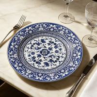 Assiettes de présentation rondes élégantes de 13 pouces en plastique style porcelaine bleue et blanche, en gros, pour événements