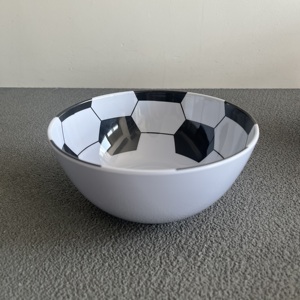 ถ้วยเมลามีนรูปทรงฟุตบอล ขนาด 6 นิ้ว เหมาะสำหรับตกแต่งโต๊ะอาหารและเป็นของขวัญ ผลิตจากวัสดุเกรดสำหรับอาหาร - Product Image 6