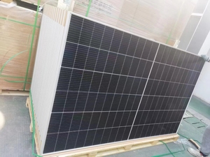 แผงโซลาร์เซลล์ Sairifo Mono Half Cell 620W ประสิทธิภาพ 21% น้ำหนัก 27.8 กก. รับประกัน 10 ปี มาตรฐาน CE ISO สำหรับเซลล์ขนาด 182x182 มม. 620w Mono540w 545w 550w 450w - Product Image 2