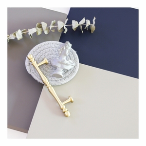 Tout nouveau <span class=keywords><strong>film</strong></span> texturé décoratif de gaufrage et design comme la pierre de marbre cuivre argenté sur le panneau mural de bureau de cabine - Product Image 2