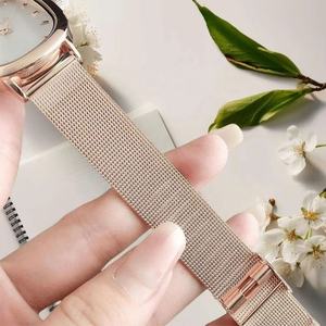 Reloj de Pulsera de Moda para Mujer, con Correa de Malla Dorada de Plástico, Esfera Redonda, Estilo Minimalista, Casual, para Uso Diario, Nuevo, de Alta Gama - Product Image 6