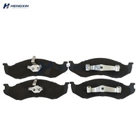 Plaquettes de frein automobiles D1998 83504371, production personnalisée de haute qualité, plaquettes de frein en céramique pour Jeep OEM