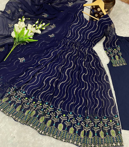 Exclusivo tradicional señoras de lujo indio pakistaní Anarkali Salwar traje boda fiesta Sari disponible precio al por mayor indio - Product Image 4