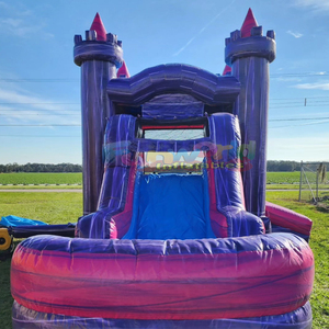Château gonflable commercial pour enfants, thème palais violet, avec toboggan aquatique et zone de saut. - Product Image 4