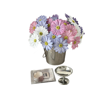 ดอกเดซี่ประดิษฐ์ช่อดอกไม้พีวีซีจำลองสูงสำหรับตกแต่งงานแต่งงานและบ้าน - Product Image 5