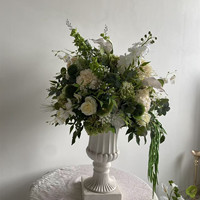 Boule de fleurs artificielle haut de gamme PPS en soie verte et blanche de 60 cm pour décoration de centre de table de mariage et événements