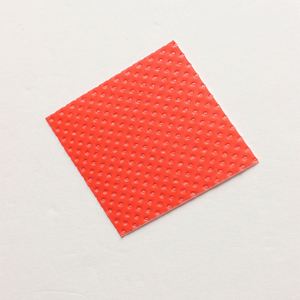 Bandeja de Plástico Desechable de Alta Calidad para Carne, 76x76mm, con Almohadilla Absorbente para Fresas - Product Image 1