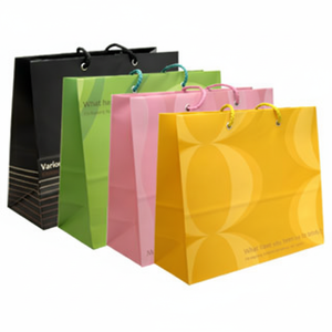 Moderno sacchetto di carta orizzontale a forma di L - Product Image 1