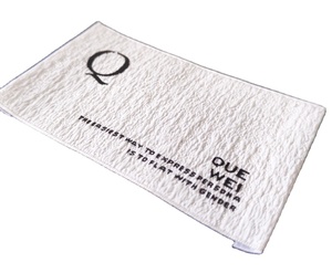 Etichetta Tessuta Personalizzata in Raso Damascato Bianco Eco-Friendly per Abbigliamento, Borse e <span class=keywords><strong>Scarpe</strong></span> - Consegna Campione in 7 Giorni (Manhattan Fold) - Product Image 1