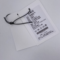 Conception personnalisée Impression RFID UHF Étiquettes de vêtements Étiquettes d'étiquettes volantes en papier pour vêtement