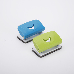 Bán Buôn Tùy Chỉnh Chất Lượng Cao 10 Tấm Công Suất 2 Lỗ Hình Chữ Nhật Văn Phòng Của Nhãn Hiệu Giấy Lỗ Đấm Màu Đen/Đỏ/Màu Xanh Hộp Màu - Product Image 2