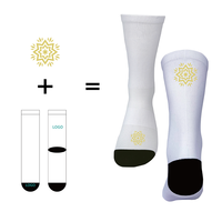 Chaussettes blanches en coton et polyester avec logo personnalisé pour l'école Chaussettes blanches d'équipage en jacquard brodé par sublimation