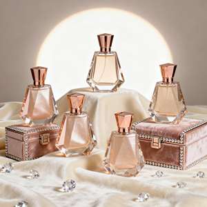 Женский стойкий парфюм-спрей с цветочно-фруктовыми и древесными нотами, дизайн в виде туфель на высоком каблуке, оптом со склада в США для праздников - Product Image 5