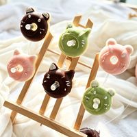 Bougie d'aromathérapie en cire de soja en forme de donut, motif petit chat ou petit ours, couleur crème, OEM ODM, faible MOQ, cadeau pour événements festifs et souvenirs