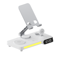 7-in-1 15W Magnetisch Draadloos Oplaadstation Opvouwbare Metalen Stand voor Telefoon Tablet Horloge Oordopjes met Klok Nachtlampje