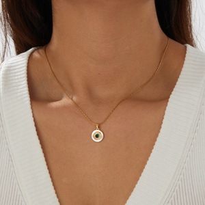 European Style Round Pendant Necklace White Shell Emerald Eye Gold Plated Stainless Steel Clavicle Chain For Women - Product Image 2