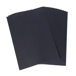 Venta al por mayor de trampas de alta rigidez precio 300gsm 350gsm 400gsm Tarjeta de papel negro de corte Fábrica de cartón de color