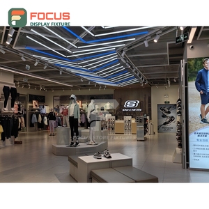 Étagères murales en acier inoxydable pour magasin de créateurs modernes, solution tout-en-un pour magasin de mode - Product Image 5