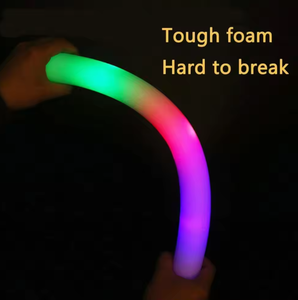 Palos <span class=keywords><strong>de</strong></span> Espuma LED con Logotipo Personalizado <span class=keywords><strong>al</strong></span> <span class=keywords><strong>por</strong></span> <span class=keywords><strong>Mayor</strong></span>, Palos <span class=keywords><strong>de</strong></span> Espuma Luminosos para Conciertos, Fiestas, Eventos, Festivales, Proveedor Mayorista OEM ODM - Product Image 3