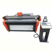 Plotter CNC AOYANG 2230 con Cuchilla Vibratoria, Corte Neumático Rotatorio en Ángulo para Panel Compuesto, Esponja y Tablero KT
