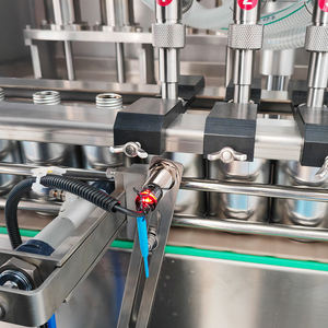 Machine de remplissage d'huile moteur automatique Machine de remplissage de bouteilles d'antigel de liquide de frein d'huile moteur - Product Image 4