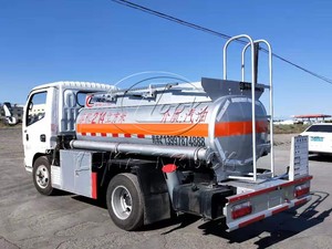 รถบรรทุกน้ำมันเบนซินขายส่งจากโรงงาน ราคาขาย 5000L-15000L รถบรรทุกน้ำมันดีเซลผลิตจากอลูมิเนียมอัลลอย - Product Image 3