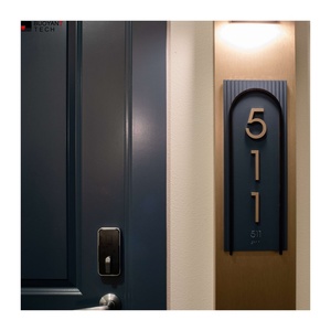 Plaque de porte personnalisée en acier inoxydable avec lettres dorées 3D pour numéros de maison, d'hôtel, d'appartement - Product Image 1