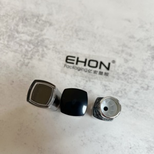 Tube carré vide en plastique ABS pour emballage cosmétique, personnalisable avec logo, pour rouge à lèvres 3-4g, conteneur de maquillage - Product Image 4