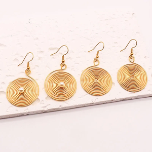 Pendientes colgantes de acero inoxidable 304 con diseño geométrico y gemas chapadas, estilo casual y elegante para mujer, accesorio de moda, 1 par - Product Image 3