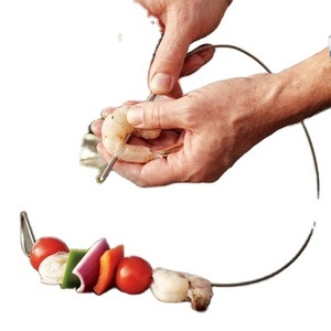 Spiedini di Kabob per barbecue in acciaio inossidabile resistenti al calore da esterno lunghi 30 pollici - Product Image 1