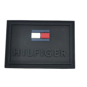 โรงงานขายตรงเป็นมิตรกับสิ่งแวดล้อมนูนชื่อวงซิลิโคนที่กำหนดเองป้ายเสื้อผ้าแท็ก - Product Image 2