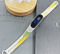 Montre électronique à LED numérique lumineuse pour étudiants, hommes et femmes, avec impression tendance, vente en gros, offre spéciale
