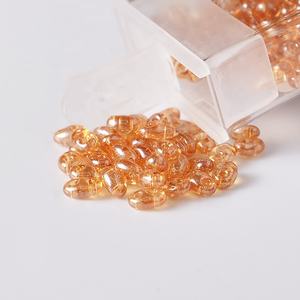 JingCan Vente en gros Perles de verre tchèque Preciosa de qualité supérieure colorées 8/0 Perles de cristal Perles de rocaille - Product Image 5