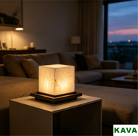Lampe de table en albâtre espagnol avec base en métal, lumière douce et chaude pour chambre à coucher, salon, bureau, hôtel et restaurant