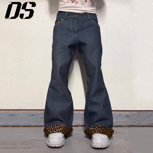 Jeans Classici da Uomo Blu Scuro/Nero con Stampa Leopardata, Cuciture Bianche a Contrasto, Gamba Svasata, Stile Streetwear Audace - Product Image 1