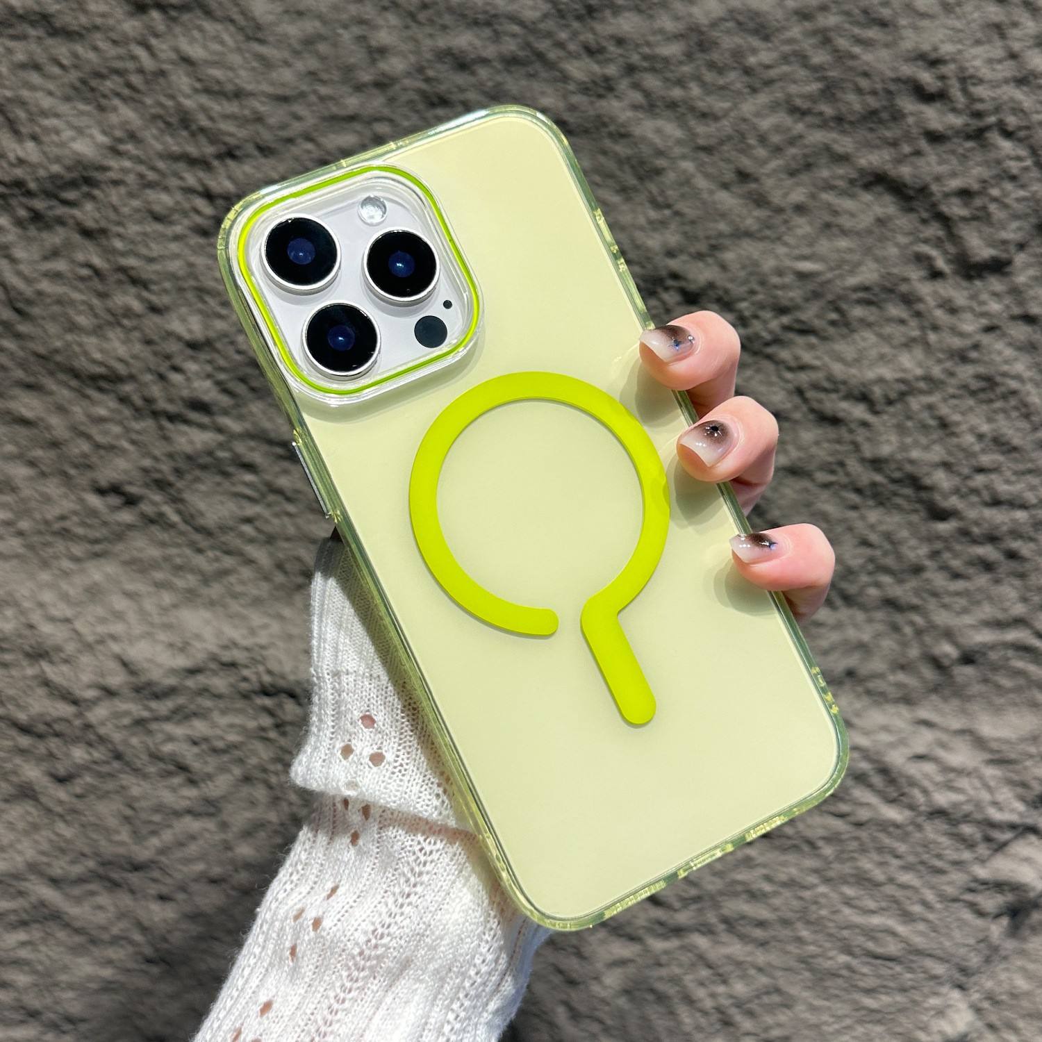 สีเขียว