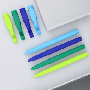 Pena Gel plastik multifungsi Logo kustom dengan tinta biru dan merah lebar menulis 0.5mm untuk tujuan promosi penggunaan kantor