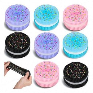 Venta al por Mayor de 50 Piezas de Juguetes Blandos Personalizables Tipo O, Kit de Manualidades para Niños y Entrenamiento Sensorial, Juguetes para Apretar - Product Image 1