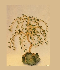 Life <b>Tree</b> green aventurine gemstone <b>crystal</b> healing Carved Figurine Solar <b>Tree</b> Art Decoration Gifts - Product Image 2