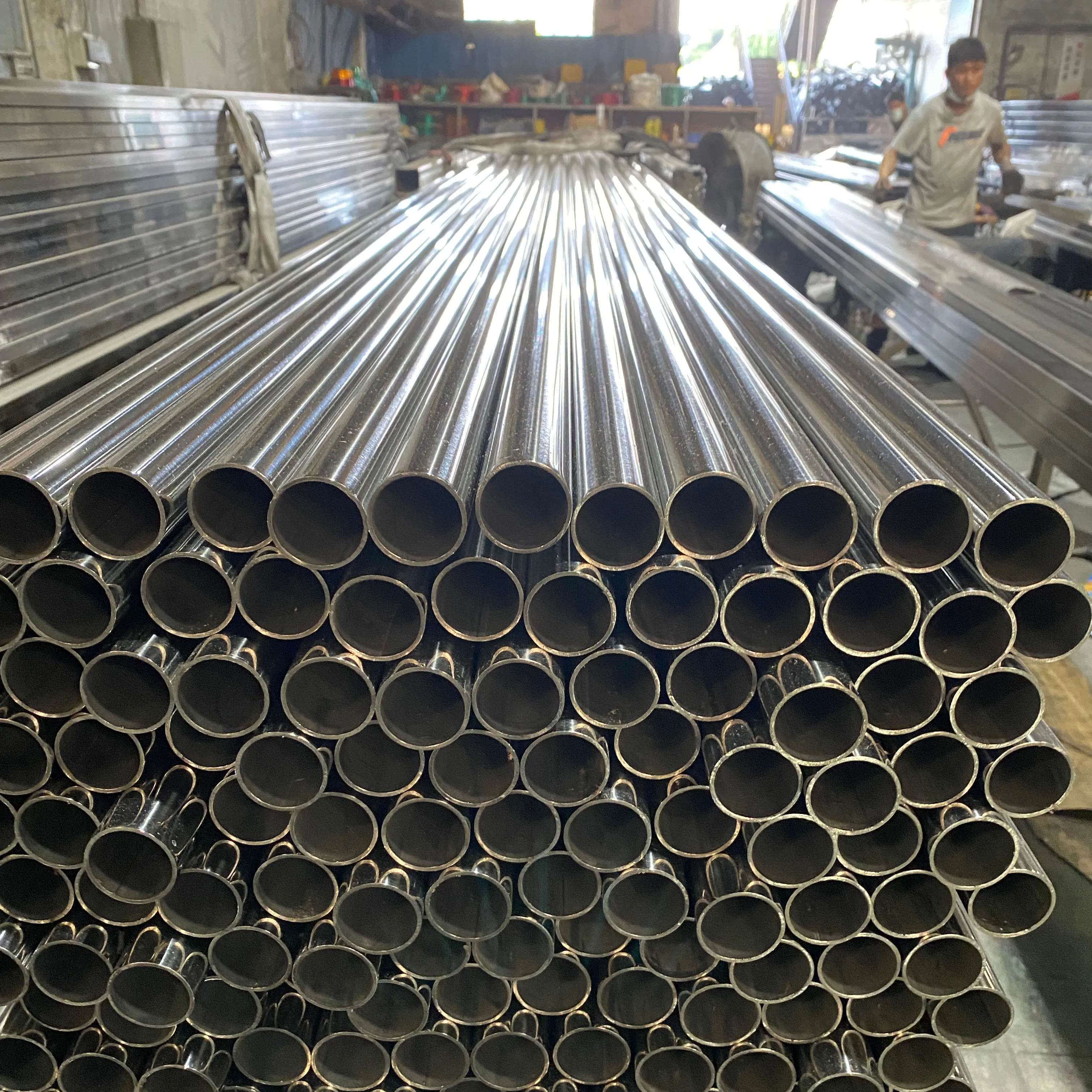 China top fornecedores fabricante melhor qualidade preço barato soldado tubo de aço inoxidável