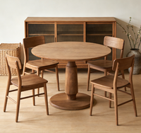 Ensemble table et chaises rondes en bois massif moderne pour usage commercial dans les hôtels et les cafés