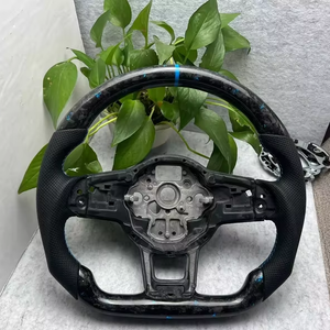 Volant sport en fibre de carbone personnalisé pour Volkswagen <span class=keywords><strong>Golf</strong></span> 6 <span class=keywords><strong>Golf</strong></span> 7 7.5 GTI <span class=keywords><strong>GTD</strong></span> GTE R 2013-2020 Polo GTI Passat CC R-Line - Product Image 1