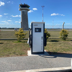 Estación de Carga Rápida para Vehículos Eléctricos de Corriente Continua de 60KW 150KW con Doble Conector, Pantalla Táctil LCD de 7 Pulgadas, RFID, Cable TUV, Cargador Comercial de Montaje en Suelo con Múltiples Estándares - Product Image 5