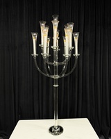 Grand centre de table pour événement de mariage Décoration 13 bras Cylindres en verre Candélabre en cristal Bougeoir à vendre